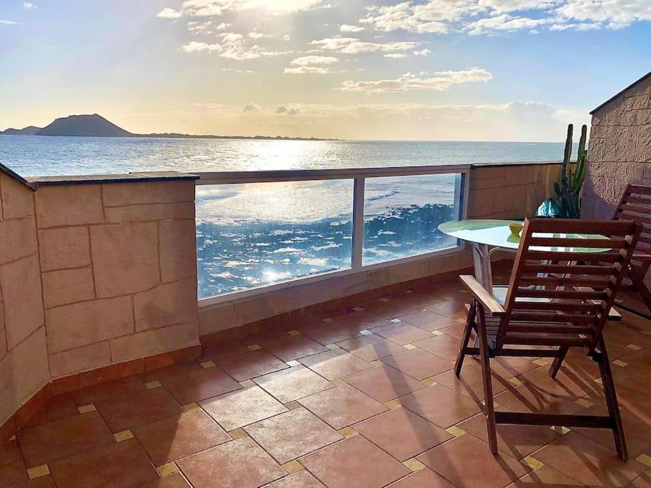 Precioso Atico Con Vistas Espectaculares. Apartment Corralejo Luaran gambar